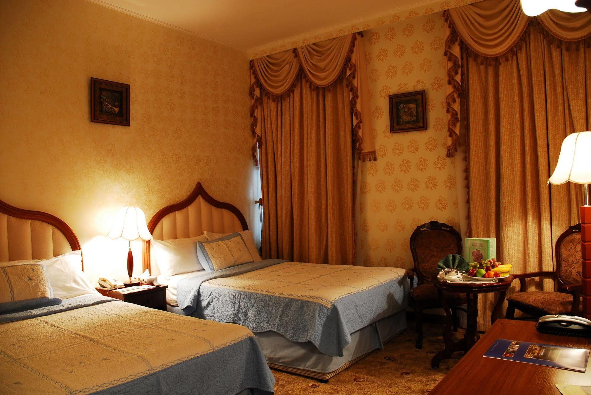 Отель Dhahran International Экстерьер фото