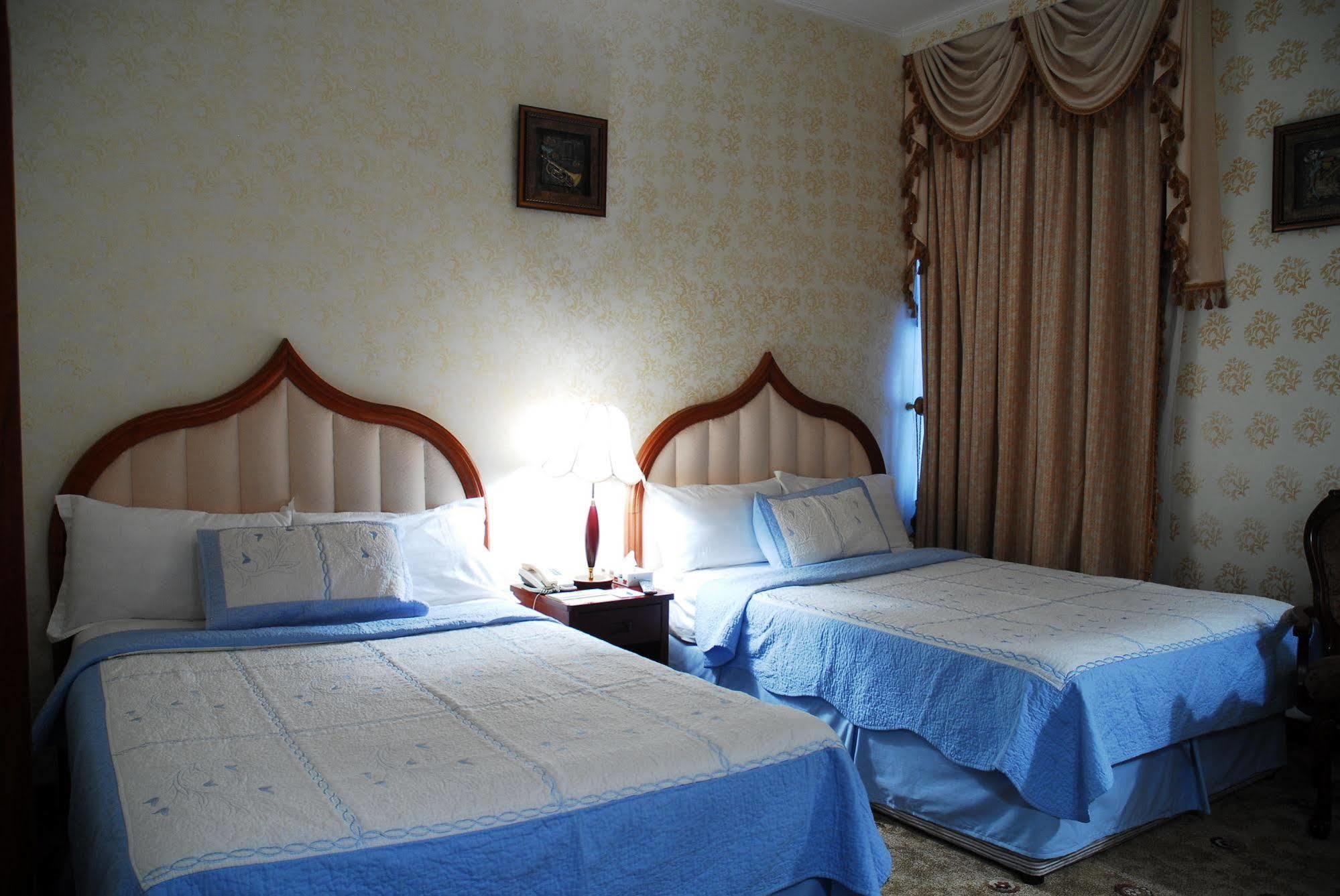 Отель Dhahran International Экстерьер фото